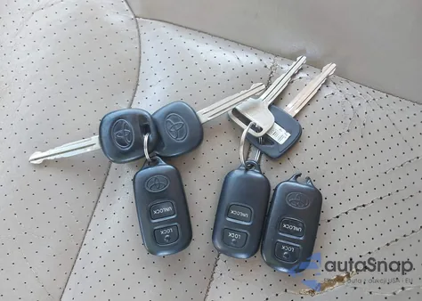 2002 Toyota Highlander Limited V6 z USA, uszkodzony, nr VIN JTEHF21AX20056451